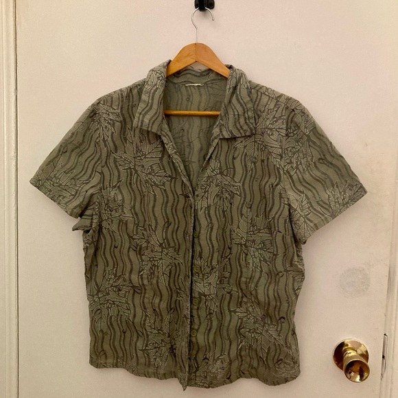 Green lightweight button up. - Picture 1 of 3
